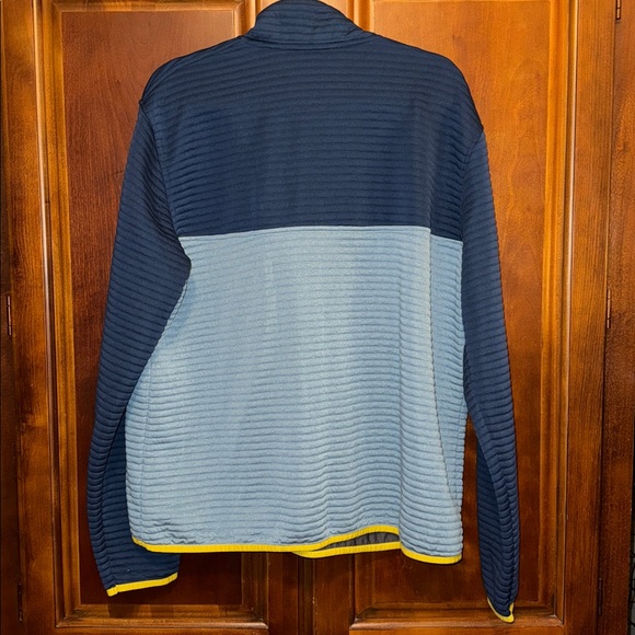 L.L. Bean Men’s Airlight Knit Pullover Slightly Fitted size XL - Picture 2 of 4